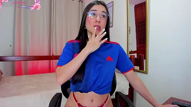 Elisabetta Amour online show from 21, 6, 2026