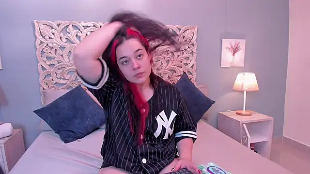 Sabrinna fox online show from 10, 5, 2026