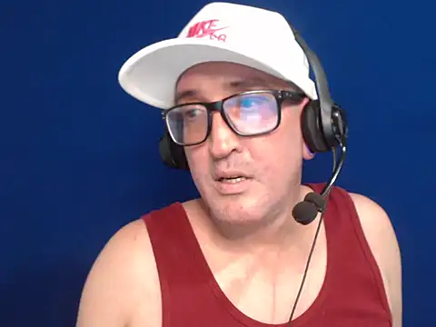 HairyCouple online show from 23, 4, 2026