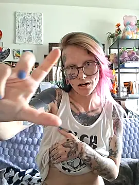 cutiethrash online show from 21, 4, 2026