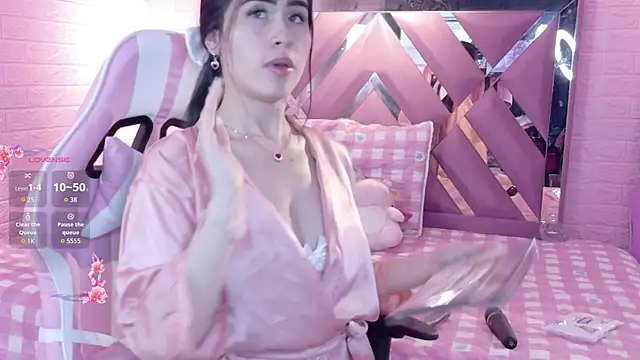 Lexy Dumoun  online show from 25, 6, 2026
