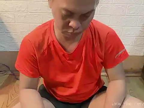 Snapshot of FuckMeeGUYS chatting on 26, 4, 2026 FuckMeeGUYS online show from 26, 4, 2026