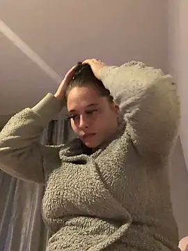 Poppylooloo online show from 22, 4, 2026