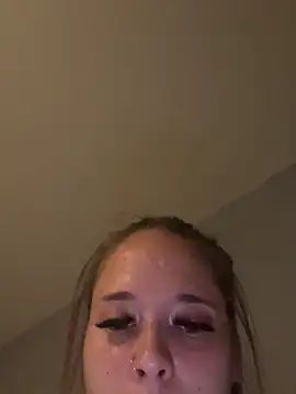 Poppylooloo online show from 15, 6, 2026