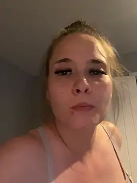 Poppylooloo online show from 19, 6, 2026