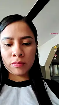 Nicol Alvarez1 online show from 6, 7, 2026