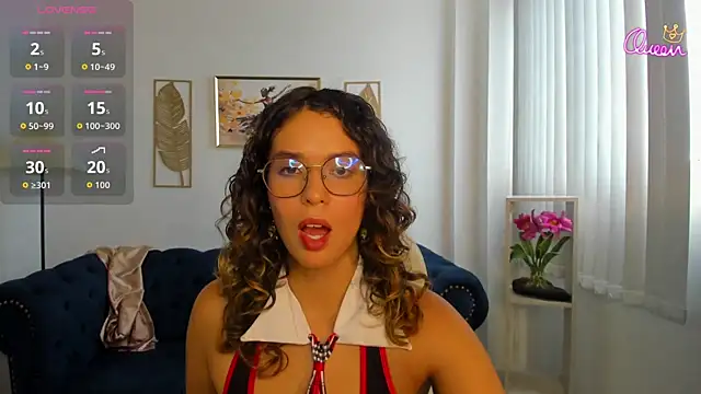 sienna luxor online show from 13, 5, 2026