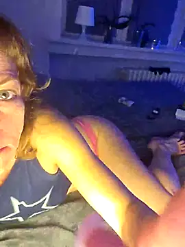 SweetLuc11 online show from 4, 5, 2026
