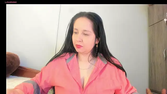 Snapshot of cami_hot_tits chatting on 1, 6, 2026 cami hot tits online show from 1, 6, 2026