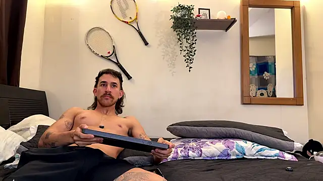 Aaron wheel online show from 11, 5, 2026