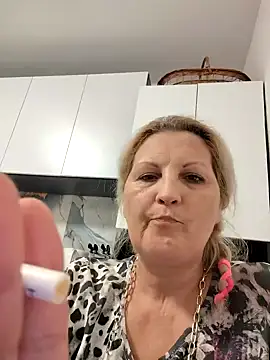 Divineblond online show from 25, 3, 2026