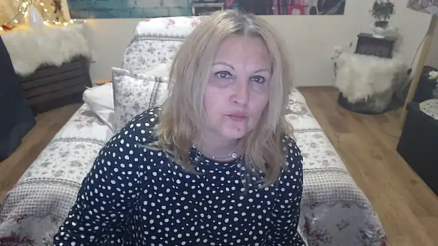 Divineblond online show from 21, 3, 2025