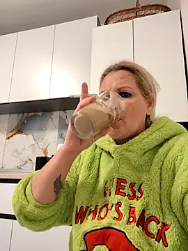 Divineblond online show from 28, 3, 2026