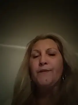 Divineblond online show from 26, 11, 2025