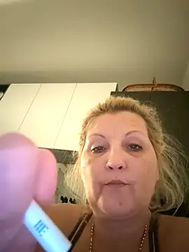 Divineblond online show from 7, 2, 2026