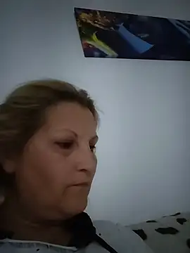 Divineblond online show from 7, 4, 2026