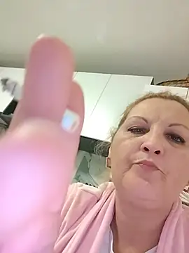 Divineblond online show from 9, 3, 2026