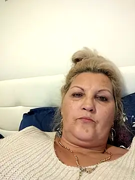 Divineblond online show from 28, 11, 2025