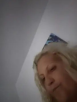 Divineblond online show from 17, 7, 2026