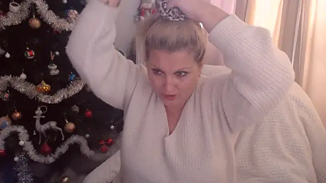 Divineblond online show from 15, 12, 2025