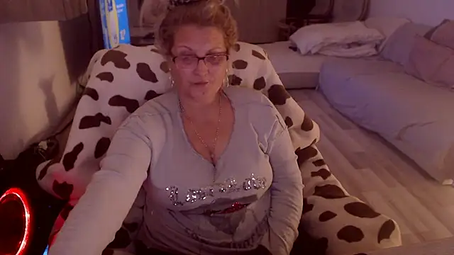 Divineblond online show from 12, 1, 2026