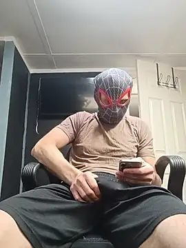 Snapshot of bwcloverboy2 chatting on 3, 6, 2026 bwcloverboy2 online show from 3, 6, 2026