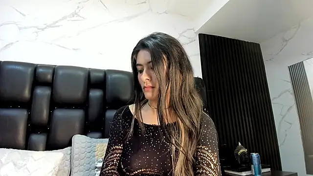 AshleyyHall online show from 20, 5, 2026