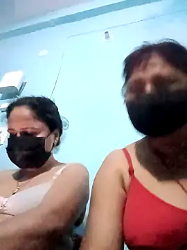 Snapshot of pihu_X chatting on 1, 5, 2026 pihu X online show from 1, 5, 2026