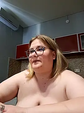 Snapshot of IrenRori chatting on 11, 5, 2026 IrenRori online show from 11, 5, 2026