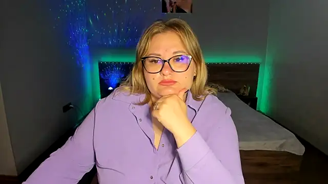 Snapshot of IrenRori chatting on 7, 5, 2026 IrenRori online show from 7, 5, 2026