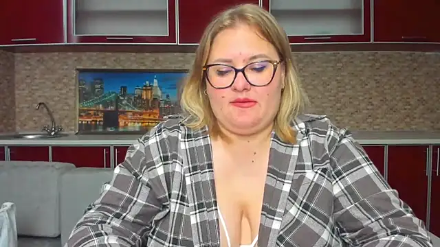 Snapshot of IrenRori chatting on 12, 5, 2026 IrenRori online show from 12, 5, 2026