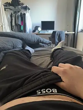 alwayshorny21 online show from 22, 4, 2026