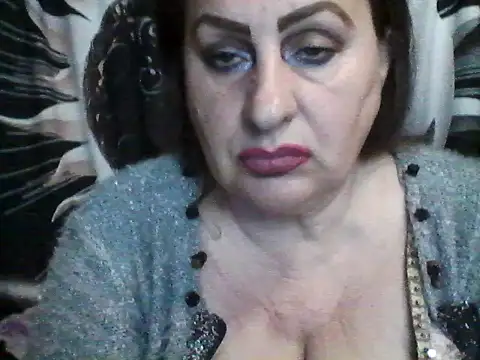 Snapshot of LoaqLovew chatting on 5, 5, 2026 LoaqLovew online show from 5, 5, 2026