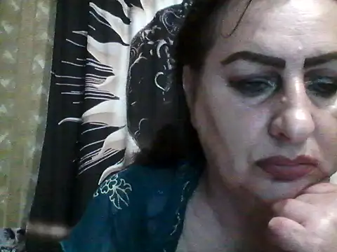 Snapshot of LoaqLovew chatting on 6, 7, 2026 LoaqLovew online show from 6, 7, 2026