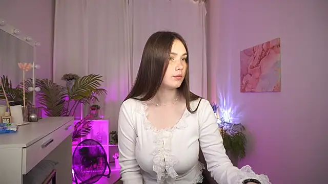Snapshot of BettyMarlowe chatting on 12, 6, 2026 BettyMarlowe online show from 12, 6, 2026