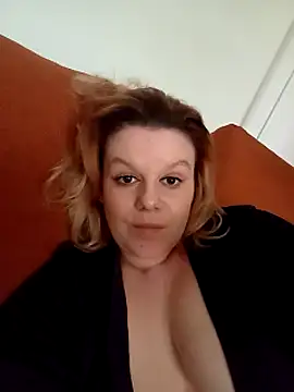 Snapshot of Maryquenn chatting on 30, 4, 2026 Maryquenn online show from 30, 4, 2026