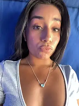 Snapshot of SaryJonex chatting on 11, 7, 2026 SaryJonex online show from 11, 7, 2026