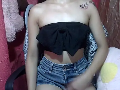 Horny WetPussy online show from 24, 6, 2026