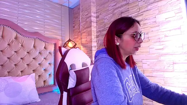 stephaniesun  online show from 22, 7, 2026