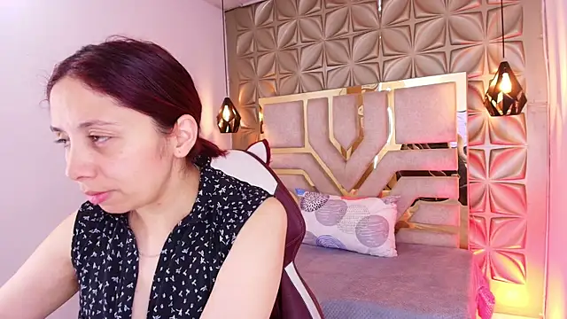 stephaniesun  online show from 13, 6, 2026