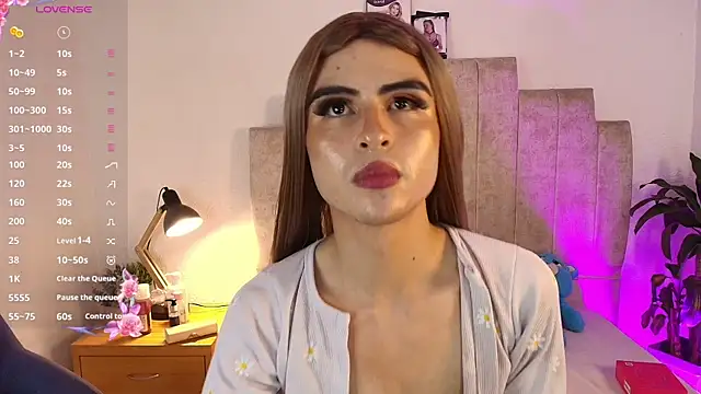 Emily hall19 online show from 18, 6, 2026