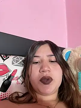 Snapshot of TaliaSkyx21 chatting on 5, 8, 2026 TaliaSkyx21 online show from 5, 8, 2026