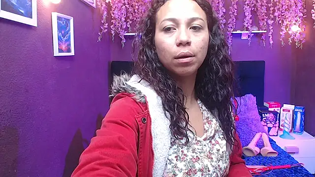 Snapshot of monik299 chatting on 28, 4, 2026 monik299 online show from 28, 4, 2026