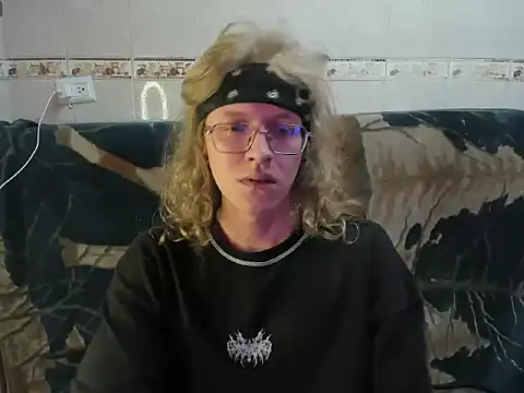 Snapshot of Jinnbooky chatting on 13, 5, 2026 Jinnbooky online show from 13, 5, 2026