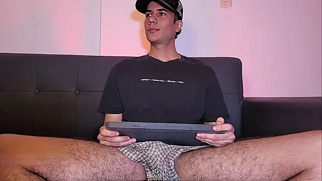 Derek stud  online show from 29, 4, 2026