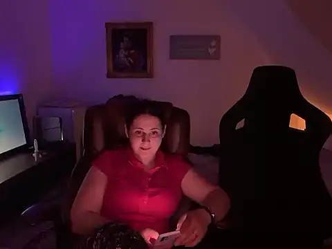 evelina danielle online show from 22, 4, 2026