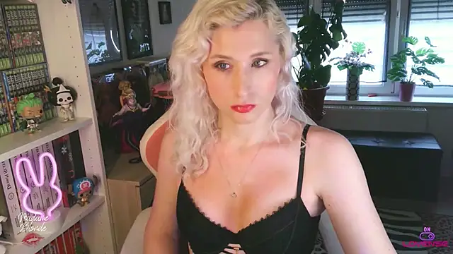 Madame Blonde online show from 3, 5, 2026
