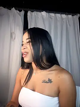 Snapshot of EmmaExoticaXXX chatting on 10, 6, 2026 EmmaExoticaXXX online show from 10, 6, 2026