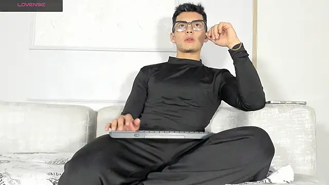 Alan Salazar online show from 19, 6, 2026