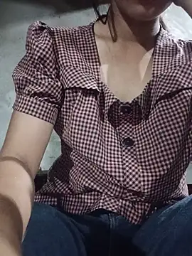 Snapshot of Rosie_LoveUU chatting on 21, 5, 2026 Rosie LoveUU online show from 21, 5, 2026